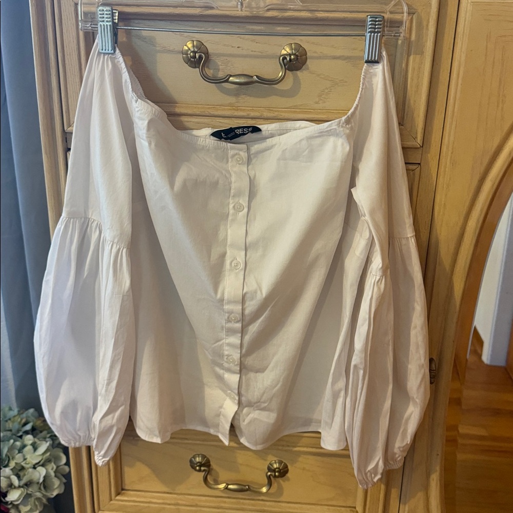 Express Off The Shoulder Blouse. - Picture 8 of 9